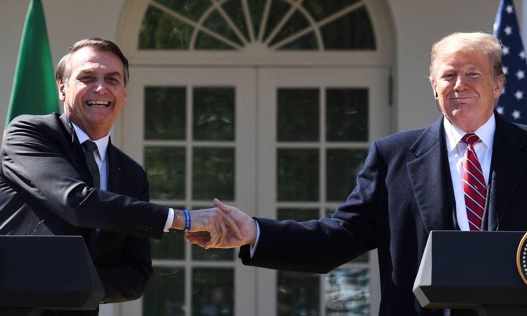 Brasil e Argentina irão voltar a pagar tarifas sobre aço e alumínio, afirma Trump