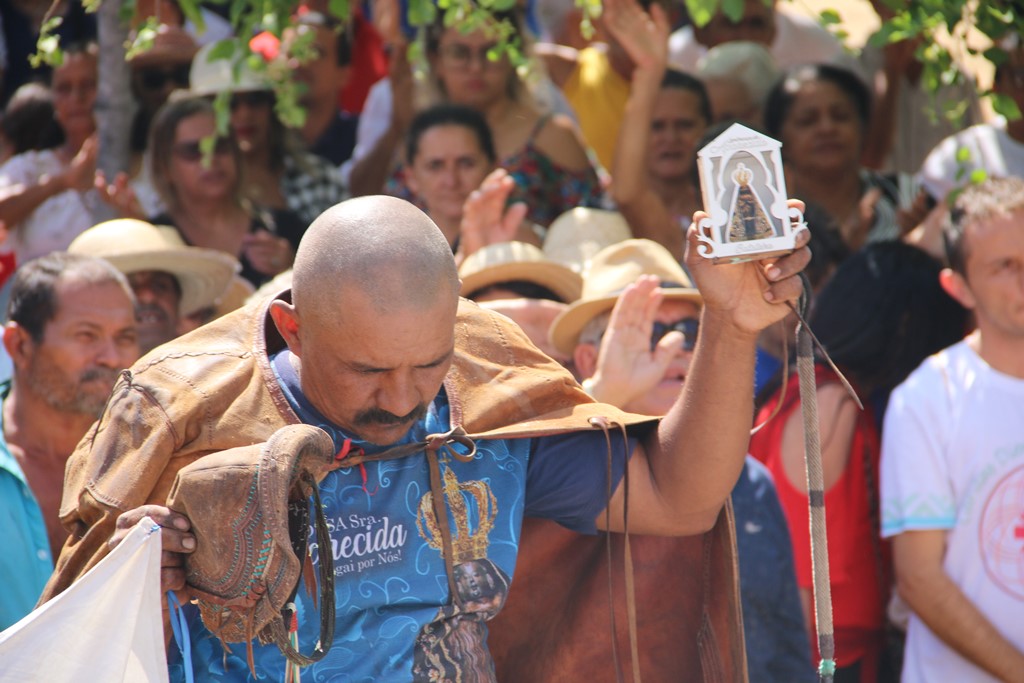 Cerca de 2000 pessoas celebram a 20ª Romaria da Santa Cruz do Deserto