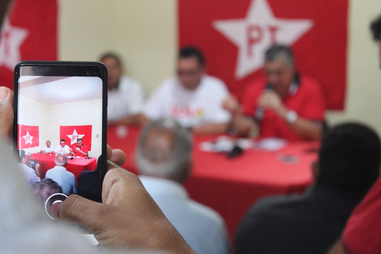 Deputado Guimarães atende imprensa do Crato em primeira agenda oficial
