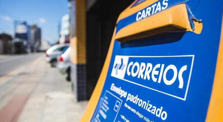 Governo anuncia privatização de 17 estatais, o Correio é uma delas