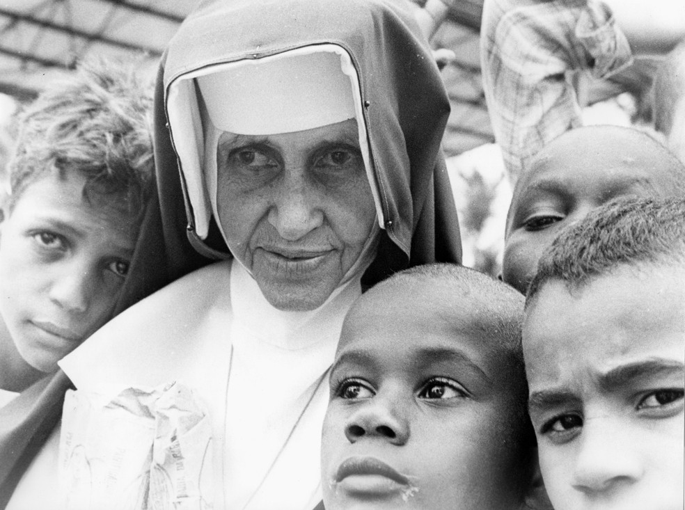 Irmã Dulce é canonizada e tem sua primeira missa com basílica lotada no vaticano