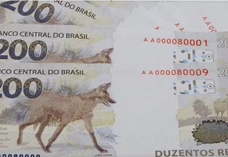 200 reias