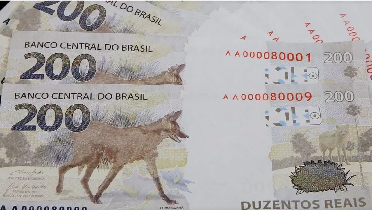 200 reias